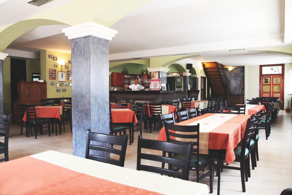 Rooms Gat 수보티차 외부 사진